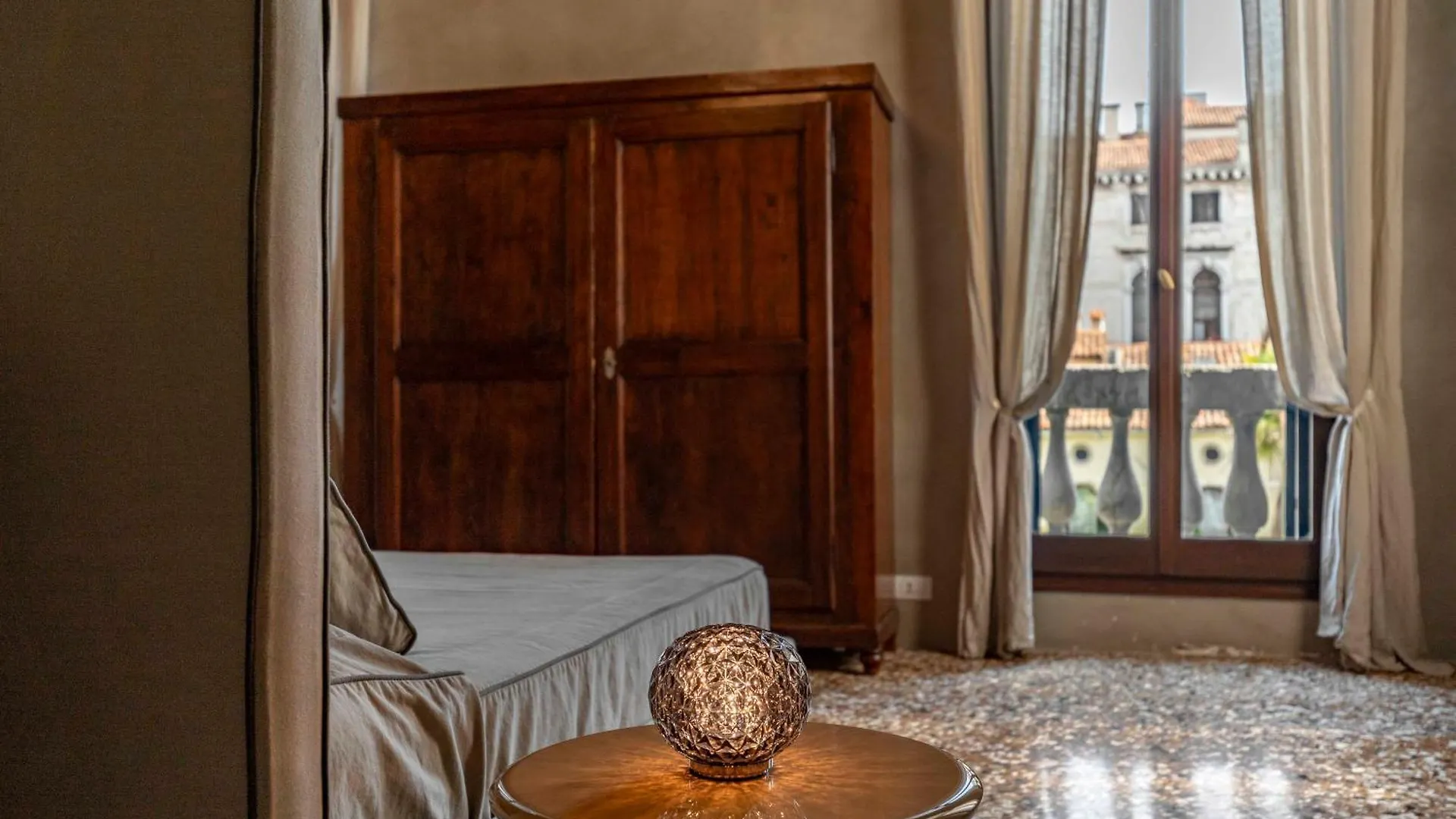 Portego Del Drapier Venice Apartment